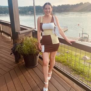 Meet your Posher, Allison